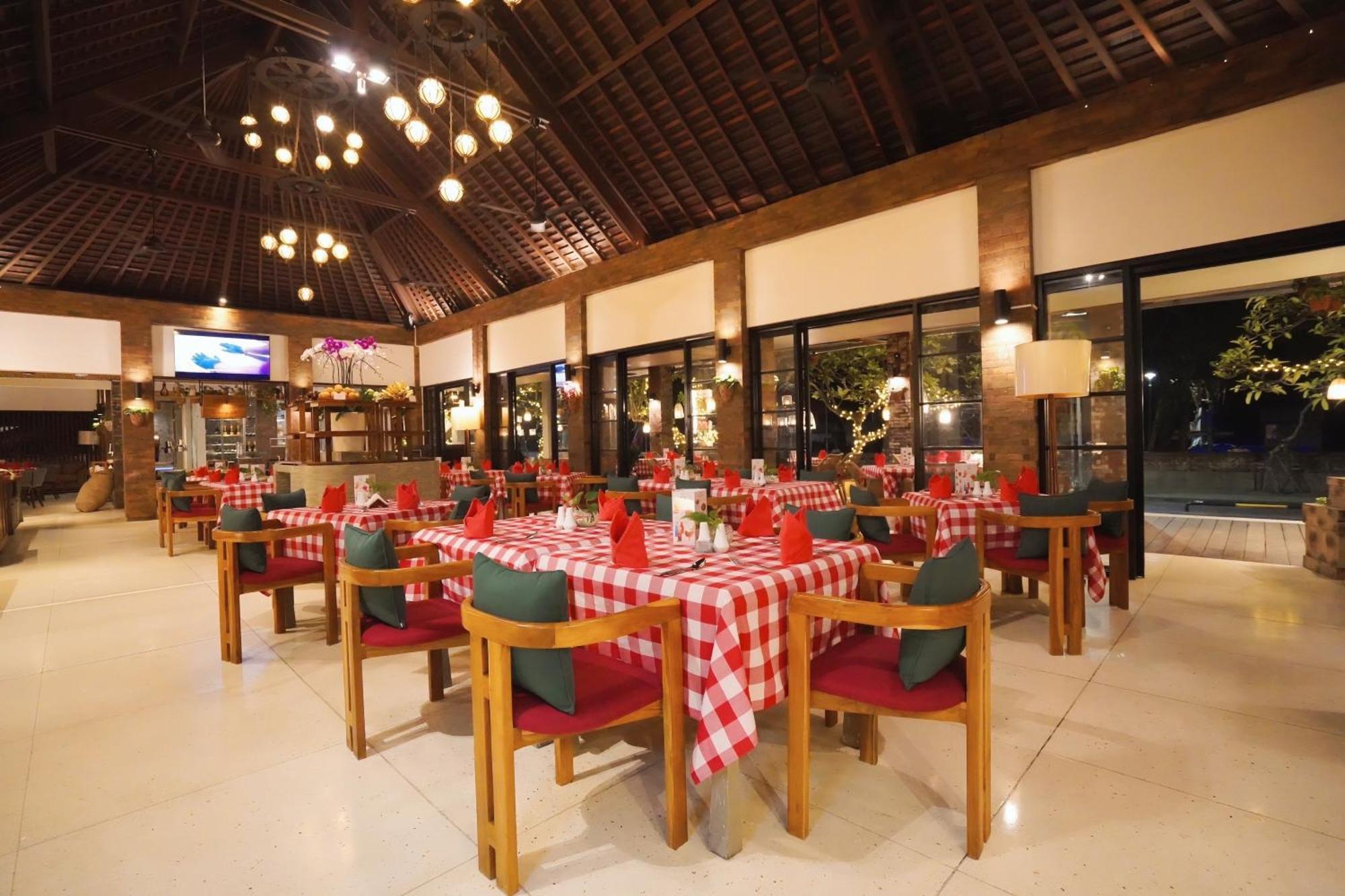 Kuta Seaview Boutique Resort Exterior foto
